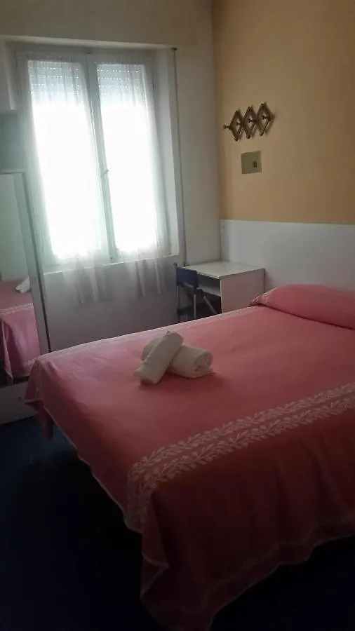 Hotel Manolita リミニ 0*,  イタリア